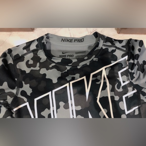 Absolutely New, Nike pro Dri-fit boys tight fit skin for active wear. - Picture 10 of 12